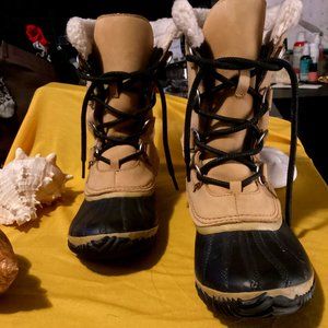 SOREL insulated snow boot - Suede Camel, size 9.5